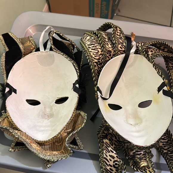 2 Vintage Elegant Venetian Masquerade Mask - Picture 13 of 15